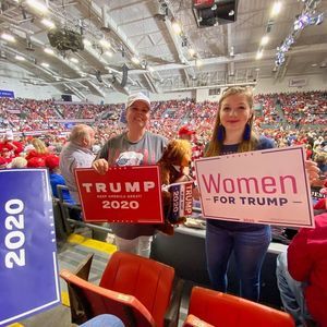 Meet your Posher, Kelly